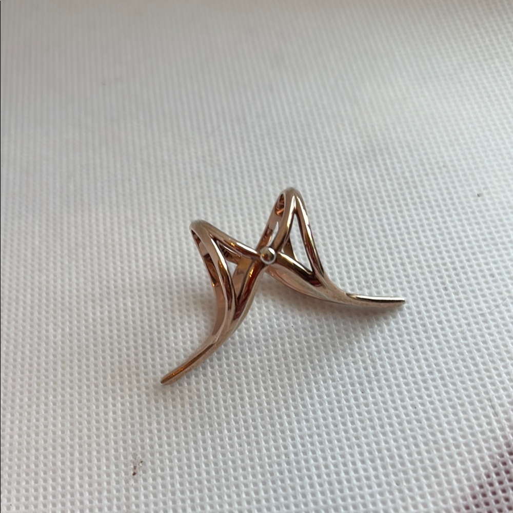Katie Rowland hinged rose gold over silver Ring - Picture 4 of 6